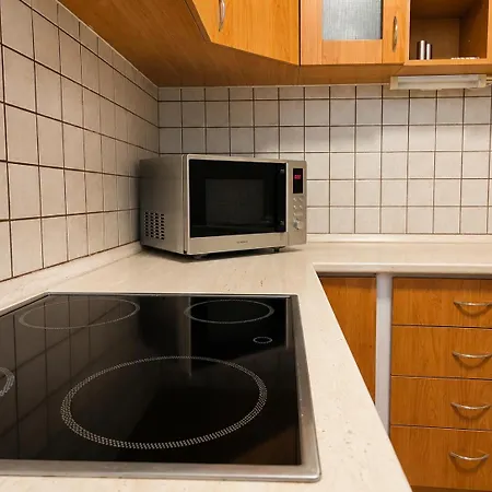 아파트 Karlove Ii Modern 2 With Private Free Parking, Ac And Easy Access 브라티슬라바